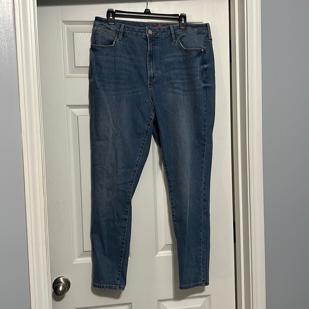 Jennifer Lopez Sculpt High Rise Skinny Jeans